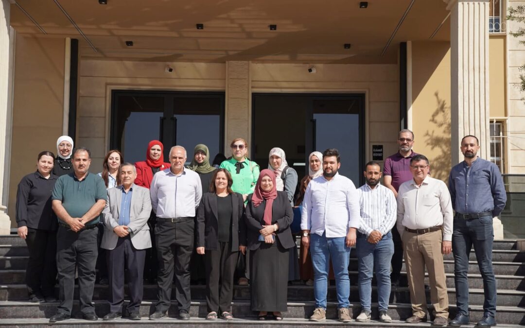 A scientific visit by a delegation from the University of Al-Hamdaniya (Laser and Photonics Center) to the College of Dentistry – University of Mosul.