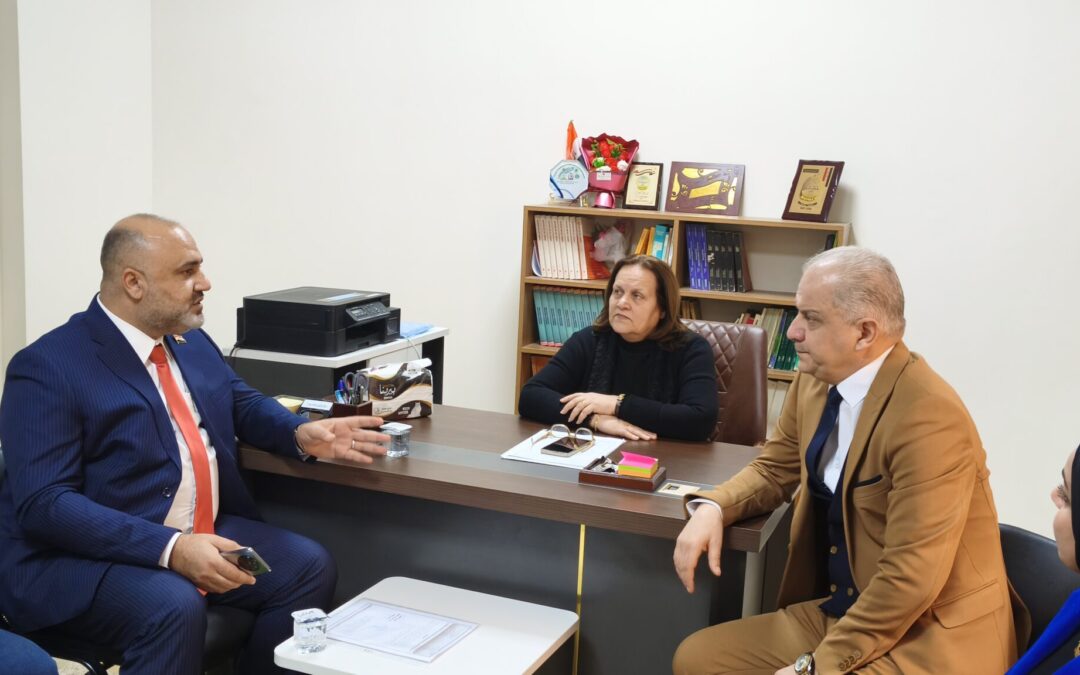 مدير مركز الليزر والفوتونيات يستقبل وفد من جامعة سامراء ويبحث سبل التعاون العلمي المشترك